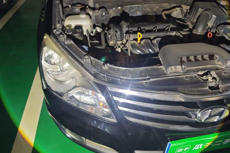 Used Hyundai Celesta 2011 1.6L Automatic Comfort Edition Engine Bay Right