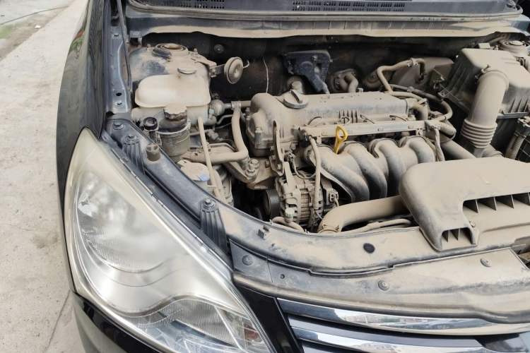 Used Hyundai Celesta 2011 1.6L Manual Comfort Edition Engine Bay Right
