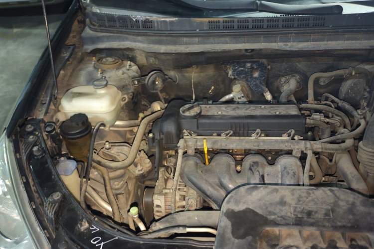 Used Hyundai Celesta 2011 1.6L Automatic Comfort Edition Engine Bay Right