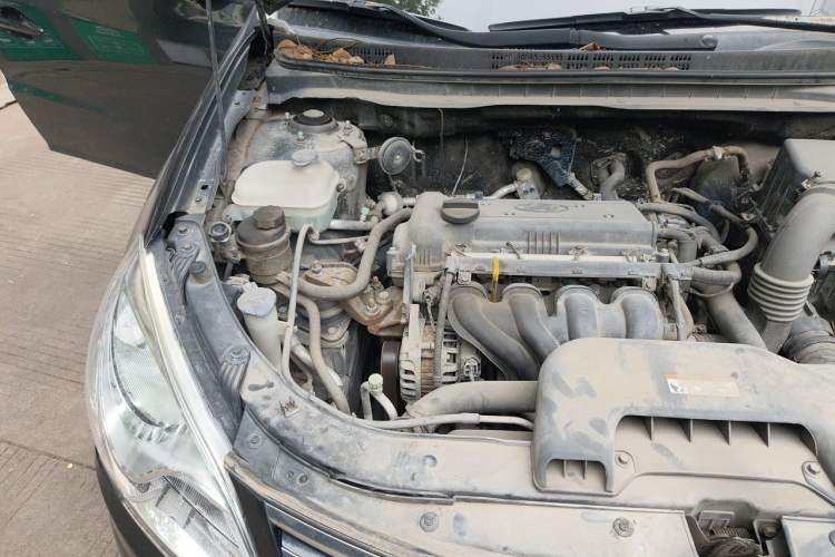 Used Hyundai Celesta 2011 1.6L Manual Comfort Edition Engine Bay Right