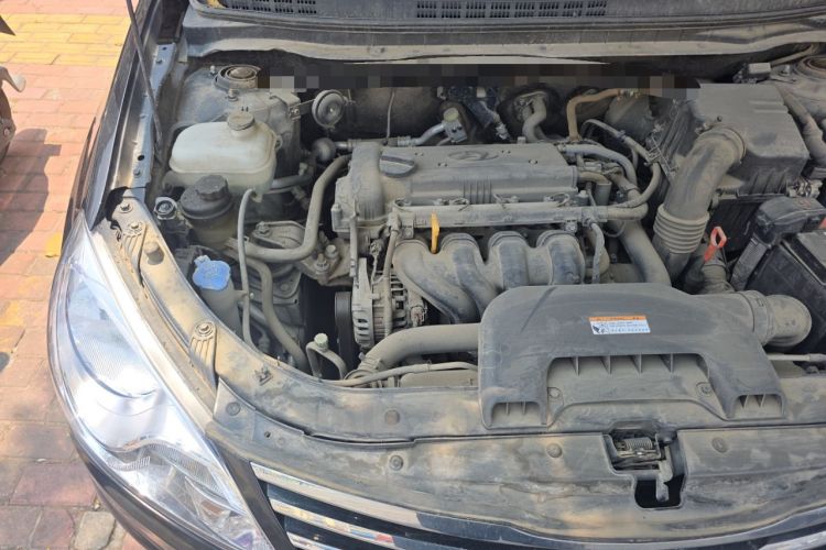 Used Hyundai Celesta 2011 1.6L Automatic Comfort Edition Engine Bay Right