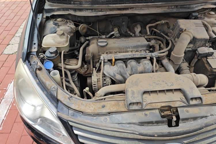 Used Hyundai Celesta 2011 1.6L Manual Comfort Edition Engine Bay Right