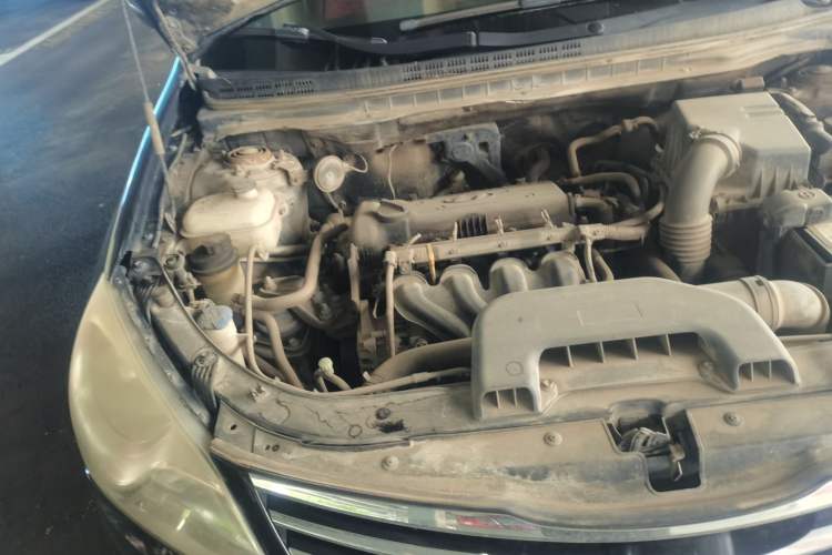 Used Hyundai Celesta 2011 1.6L Manual Comfort Edition Engine Bay Right