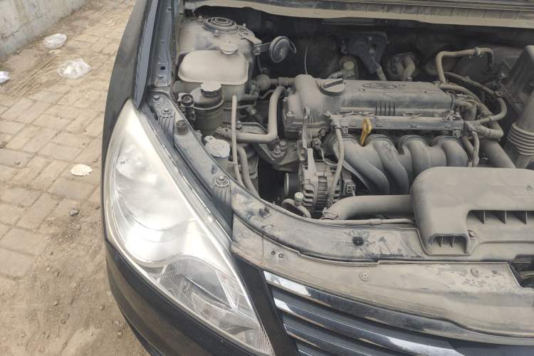 Used Hyundai Celesta 2011 1.6L Manual Comfort Edition Engine Bay Right