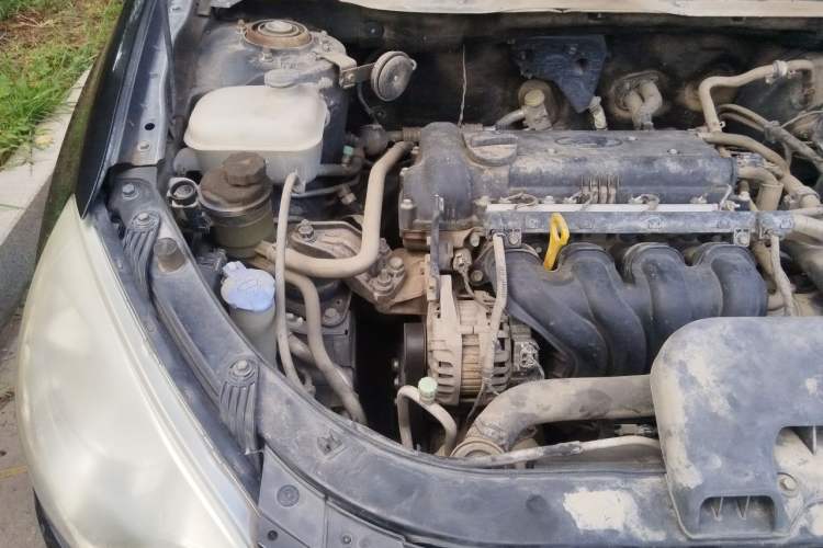 Used Hyundai Celesta 2011 1.6L Manual Comfort Edition Engine Bay Right