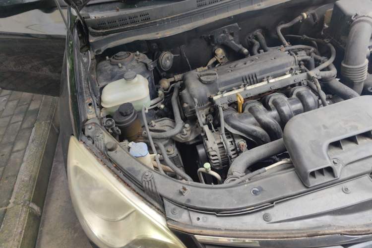 Used Hyundai Celesta 2011 1.6L Automatic Comfort Edition Engine Bay Right
