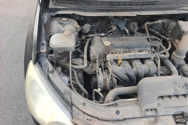 Used Hyundai Celesta 2011 1.6L Manual Comfort Edition Engine Bay Right