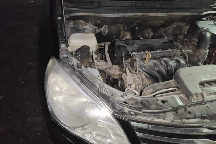 Used Hyundai Celesta 2011 1.6L Automatic Top-Tier Version Engine Bay Right