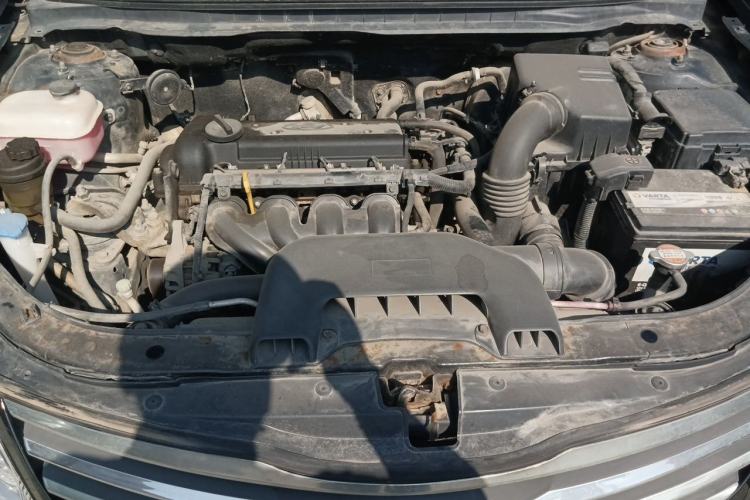 Used Hyundai Celesta 2011 1.6L Manual Comfort Edition Engine Bay