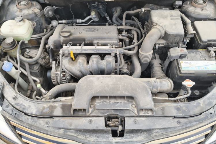 Used Hyundai Celesta 2011 1.6L Manual Comfort Edition Engine Bay