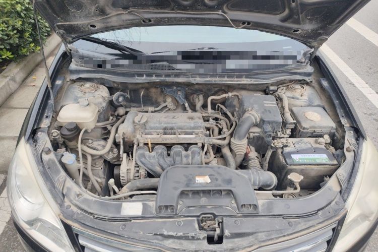 Used Hyundai Celesta 2011 1.6L Automatic Luxury Version Engine Bay