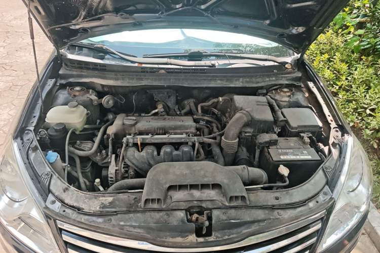 Used Hyundai Celesta 2011 1.6L Manual Comfort Edition Engine Bay