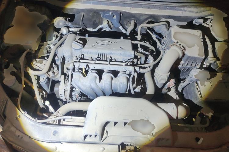 Used Hyundai Celesta 2011 1.6L Automatic Luxury Version Engine Bay