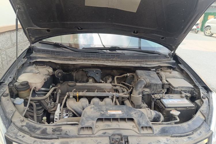 Used Hyundai Celesta 2011 1.6L Manual Comfort Edition Engine Bay