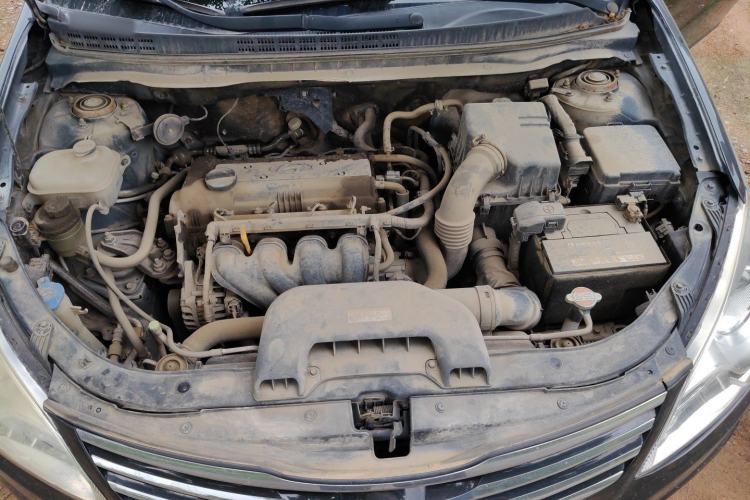 Used Hyundai Celesta 2011 1.6L Manual Comfort Edition Engine Bay