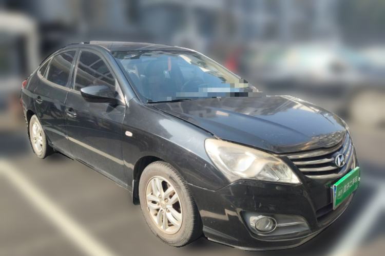 Used Hyundai Celesta 2011 1.6L Automatic Comfort Edition Front Right 45 Deg