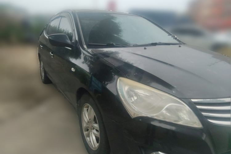 Used Hyundai Celesta 2011 1.6L Automatic Comfort Edition Front Right 45 Deg