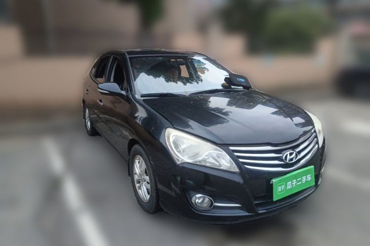 Used Hyundai Celesta 2011 1.6L Manual Luxury Model Front Right 45 Deg