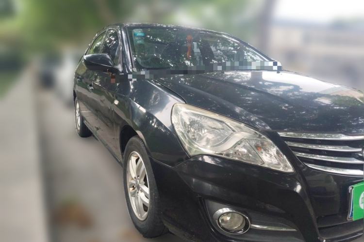Used Hyundai Celesta 2011 1.6L Manual Comfort Edition Front Right 45 Deg