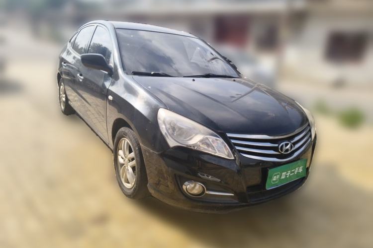 Used Hyundai Celesta 2011 1.6L Manual Comfort Edition Front Right 45 Deg