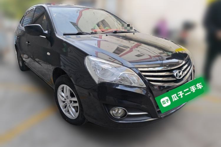 Used Hyundai Celesta 2011 1.6L Manual Comfort Edition Front Right 45 Deg