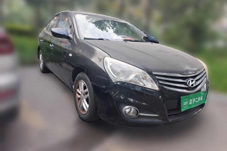 Used Hyundai Celesta 2011 1.6L Automatic Comfort Edition Front Right 45 Deg