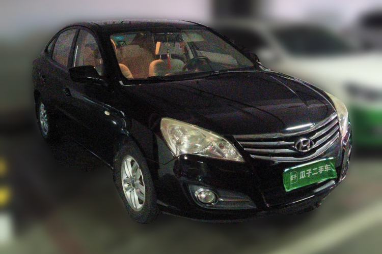 Used Hyundai Celesta 2011 1.6L Manual Comfort Edition Front Right 45 Deg