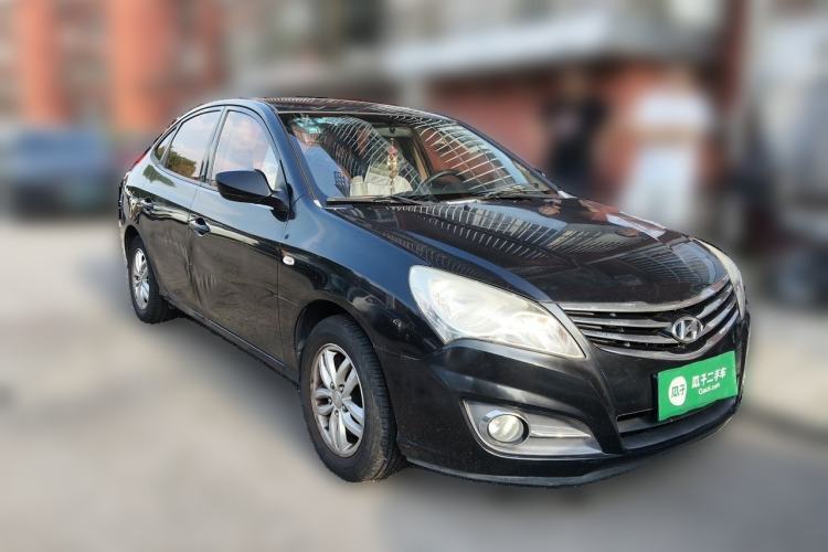 Used Hyundai Celesta 2011 1.6L Manual Comfort Edition Front Right 45 Deg