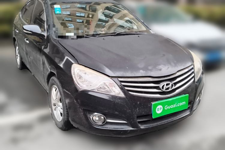 Used Hyundai Celesta 2011 1.6L Manual Luxury Model Front Right 45 Deg