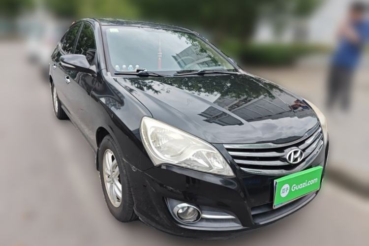Used Hyundai Celesta 2011 1.6L Manual Luxury Model Front Right 45 Deg