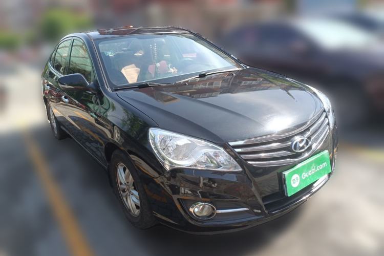 Used Hyundai Celesta 2011 1.6L Manual Luxury Model Front Right 45 Deg