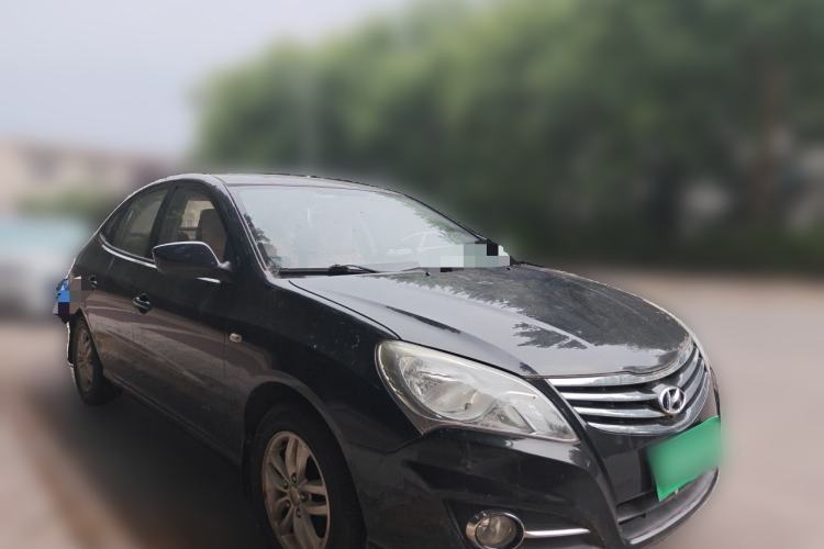Used Hyundai Celesta 2011 1.6L Manual Comfort Edition Front Right 45 Deg