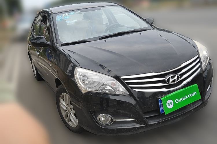 Used Hyundai Celesta 2011 1.6L Manual Comfort Edition Front Right 45 Deg