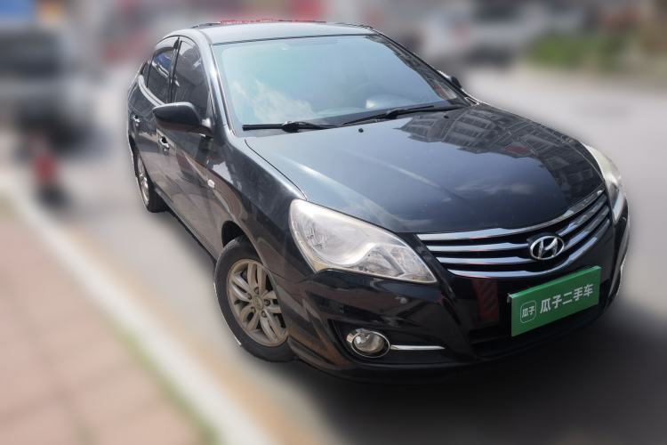 Used Hyundai Celesta 2011 1.6L Manual Comfort Edition Front Right 45 Deg