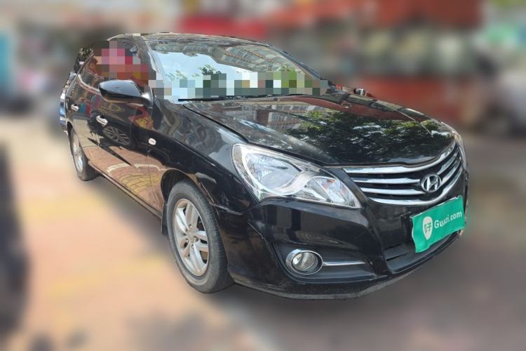 Used Hyundai Celesta 2011 1.6L Automatic Comfort Edition Front Right 45 Deg