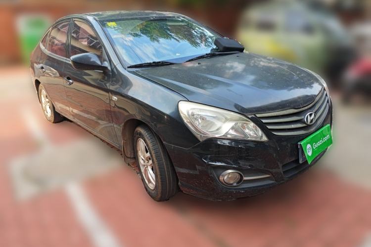 Used Hyundai Celesta 2011 1.6L Manual Comfort Edition Front Right 45 Deg