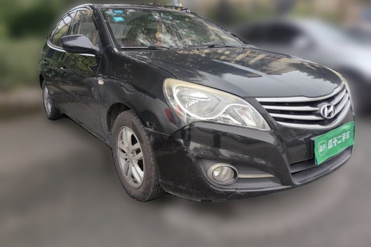 Used Hyundai Celesta 2011 1.6L Automatic Comfort Edition Front Right 45 Deg