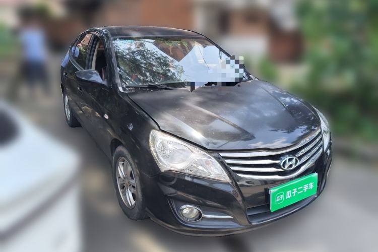Used Hyundai Celesta 2011 1.6L Automatic Comfort Edition Front Right 45 Deg