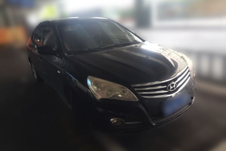 Used Hyundai Celesta 2011 1.6L Manual Comfort Edition Front Right 45 Deg