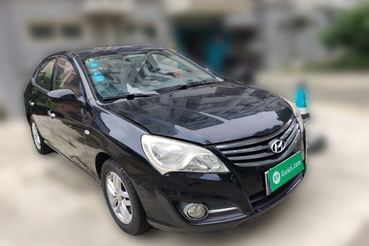 Used Hyundai Celesta 2011 1.6L Manual Comfort Edition Front Right 45 Deg