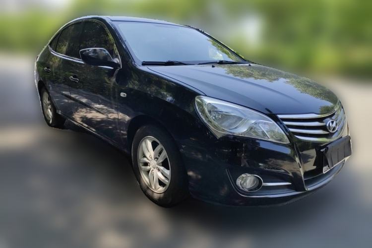 Used Hyundai Celesta 2011 1.6L Automatic Comfort Edition Front Right 45 Deg