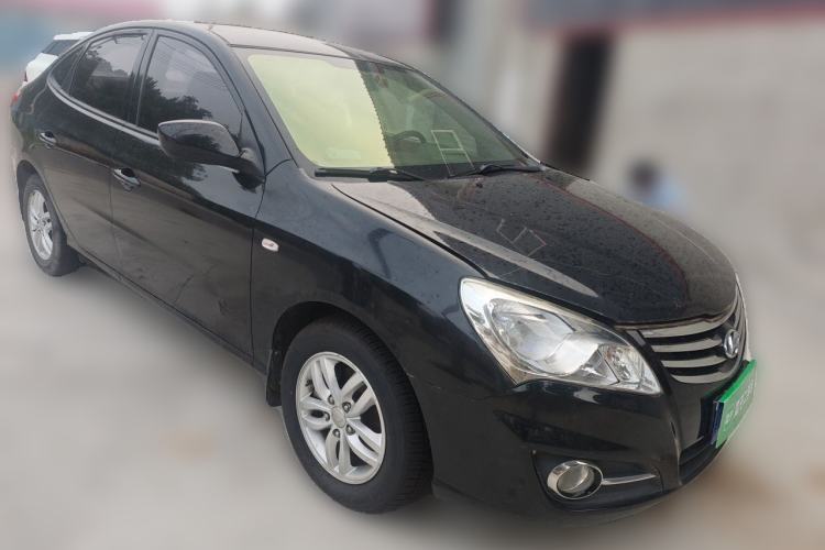 Used Hyundai Celesta 2011 1.6L Manual Comfort Edition Front Right 45 Deg