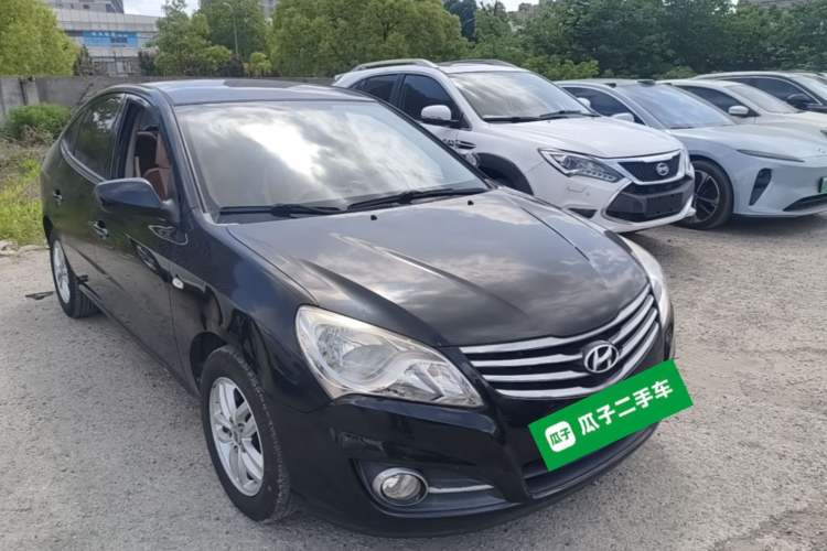 Used Hyundai Celesta 2011 1.6L Automatic Comfort Edition Front Right 45 Deg