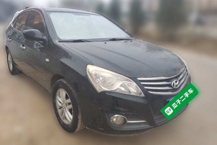Used Hyundai Celesta 2011 1.6L Manual Comfort Edition Front Right 45 Deg