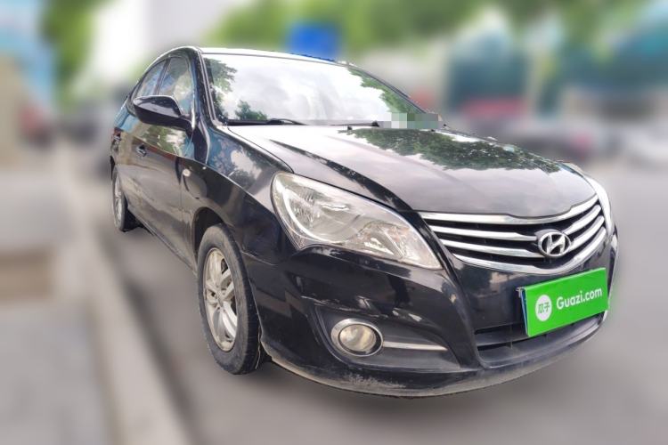 Used Hyundai Celesta 2011 1.6L Manual Comfort Edition Front Right 45 Deg