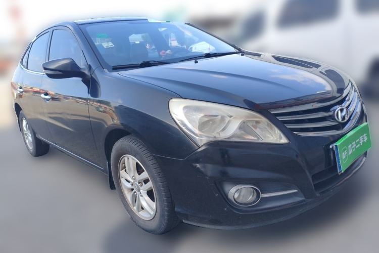 Used Hyundai Celesta 2011 1.6L Manual Luxury Model Front Right 45 Deg