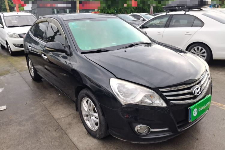 Used Hyundai Celesta 2011 1.6L Manual Luxury Model Front Right 45 Deg