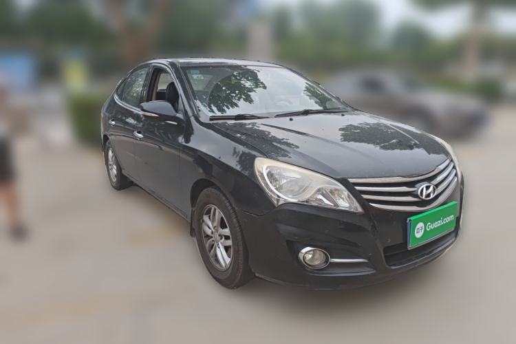 Used Hyundai Celesta 2011 1.6L Manual Luxury Model Front Right 45 Deg