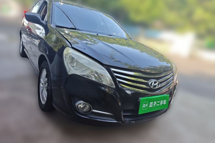 Used Hyundai Celesta 2011 1.6L Manual Comfort Edition Front Right 45 Deg