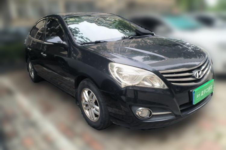 Used Hyundai Celesta 2011 1.6L Manual Luxury Model Front Right 45 Deg